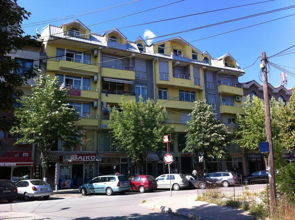Hotel Venecia Apartments Struga Exteriör bild